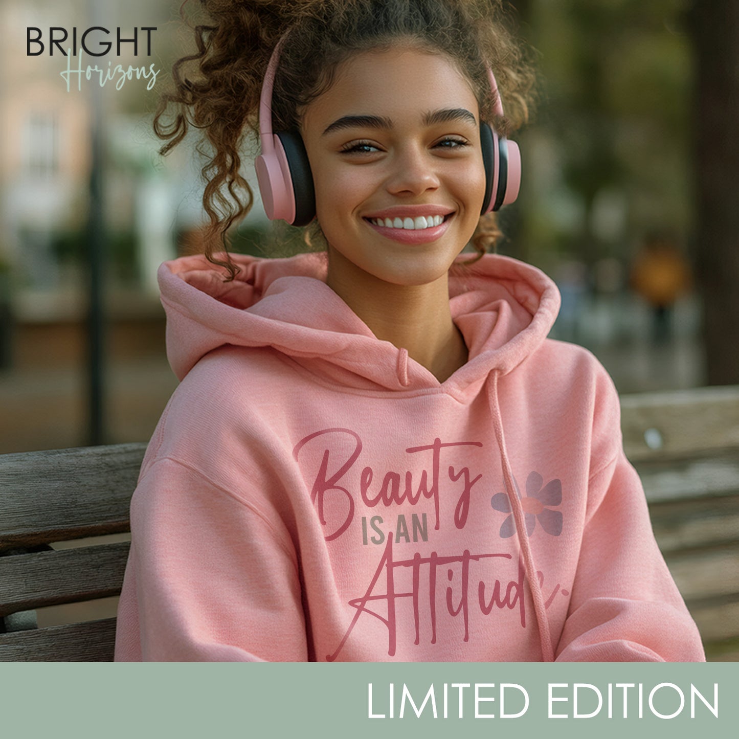 Cropped Hoodie "Beauty is an Attitude"