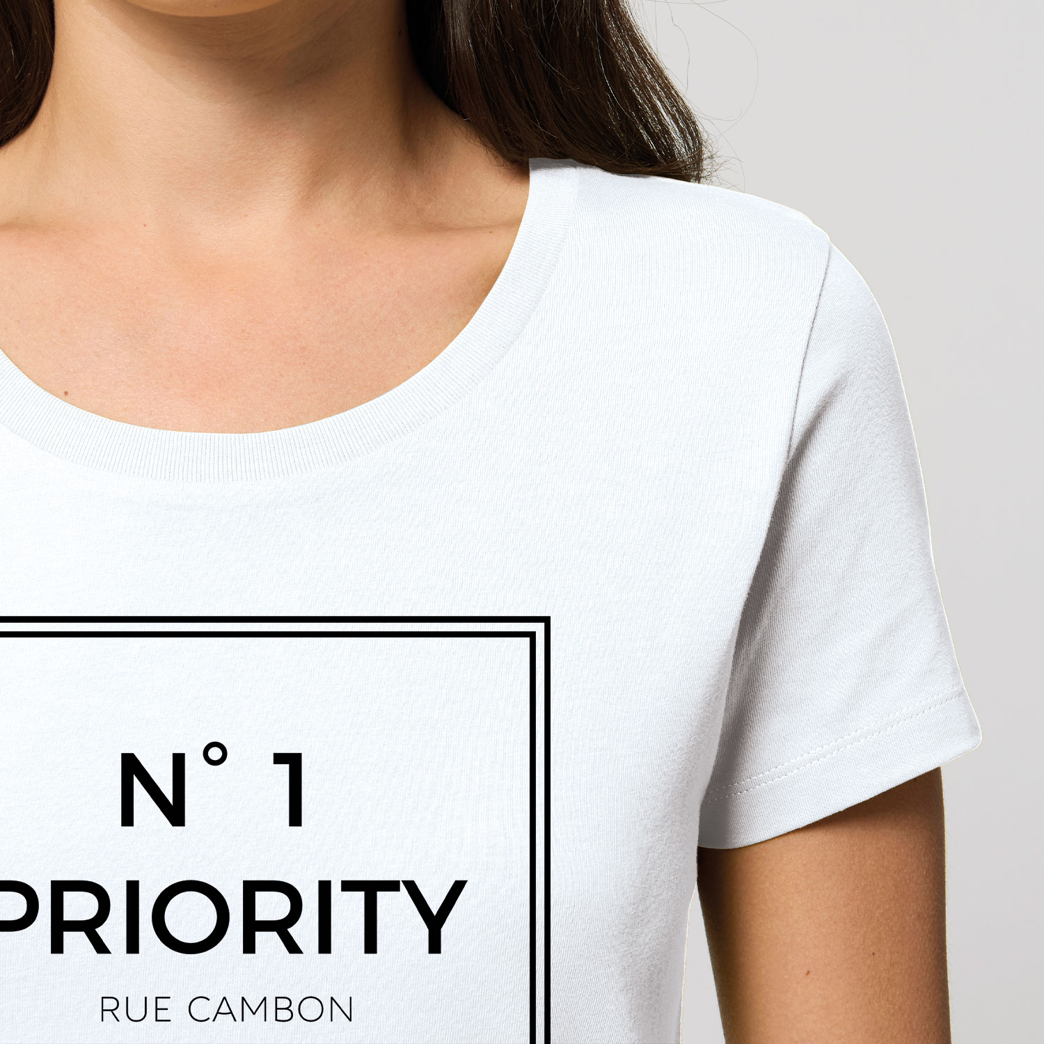 T-Shirt - Priority
